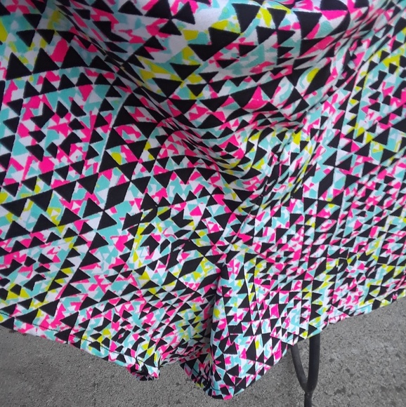 Abstract romper - Picture 4 of 6